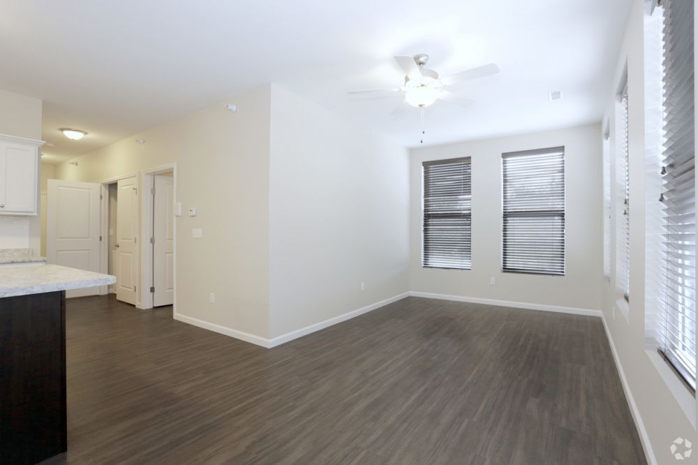 Jefferson Place 8